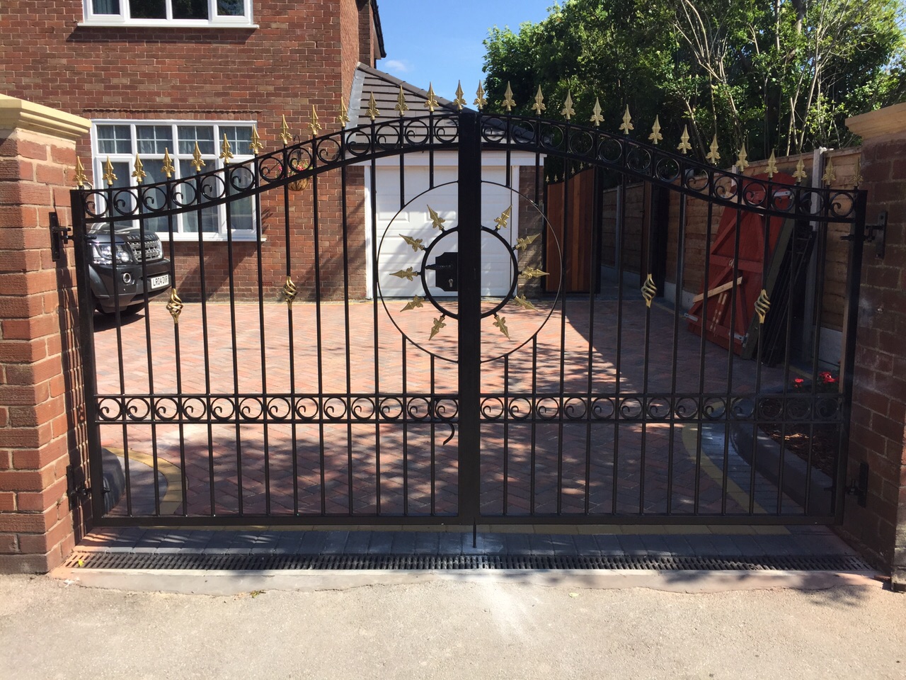 Maintaining Electric Gates in Winter