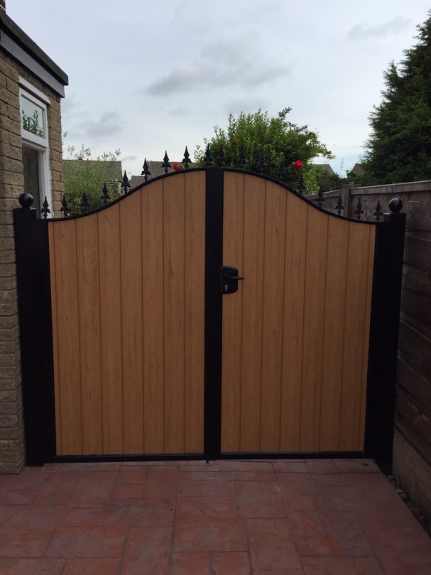 Gates Urmston